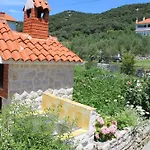 501 - Spacious And Bright On Island Of Rab