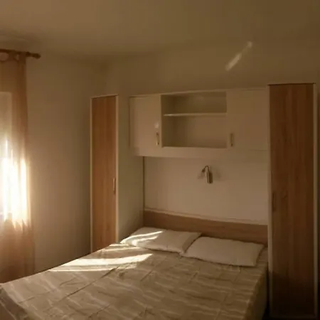 דירה 501 - Spacious And Bright On Island Of Rab ראב