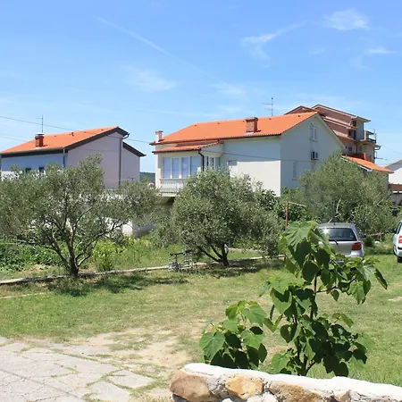 Apartament 501 - Spacious And Bright On Island Of Rab
