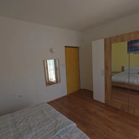 501 - Spacious And Bright On Island Of Rab Apartament *