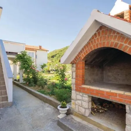 501 - Spacious And Bright On Island Of Rab *