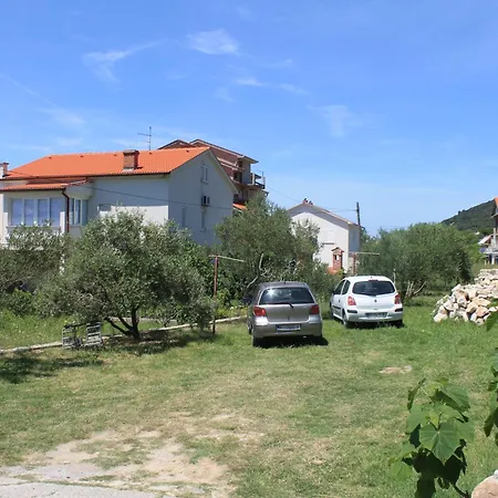 501 - Spacious And Bright On Island Of Rab *