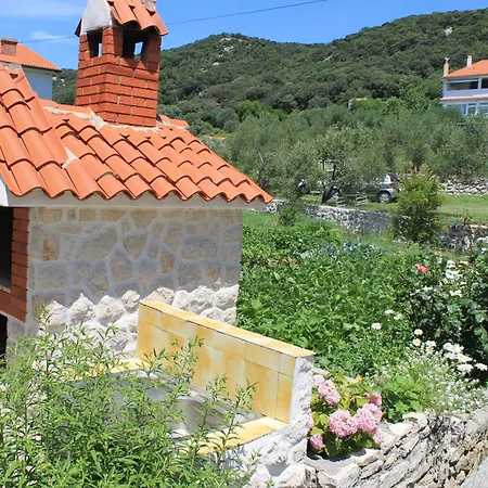 501 - Spacious And Bright On Island Of Rab