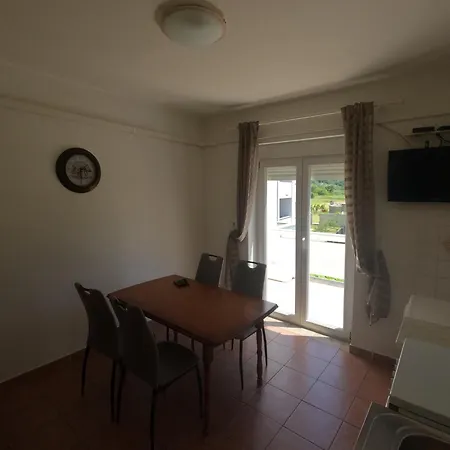 501 - Spacious And Bright On Island Of Rab *