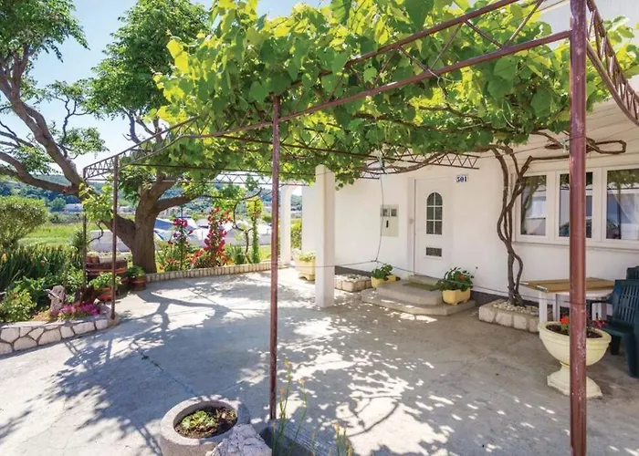 Apartman 501 - Spacious And Bright On Island Of Rab Rab Town