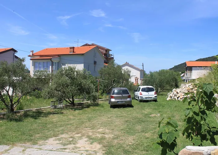 501 - Spacious And Bright On Island Of Rab *