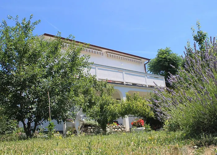 501 - Spacious And Bright On Island Of Rab