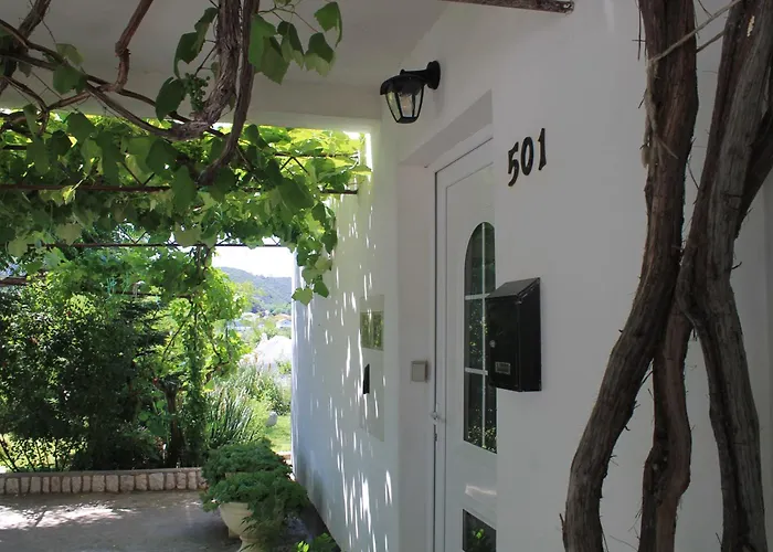 501 - Spacious And Bright On Island Of Rab *